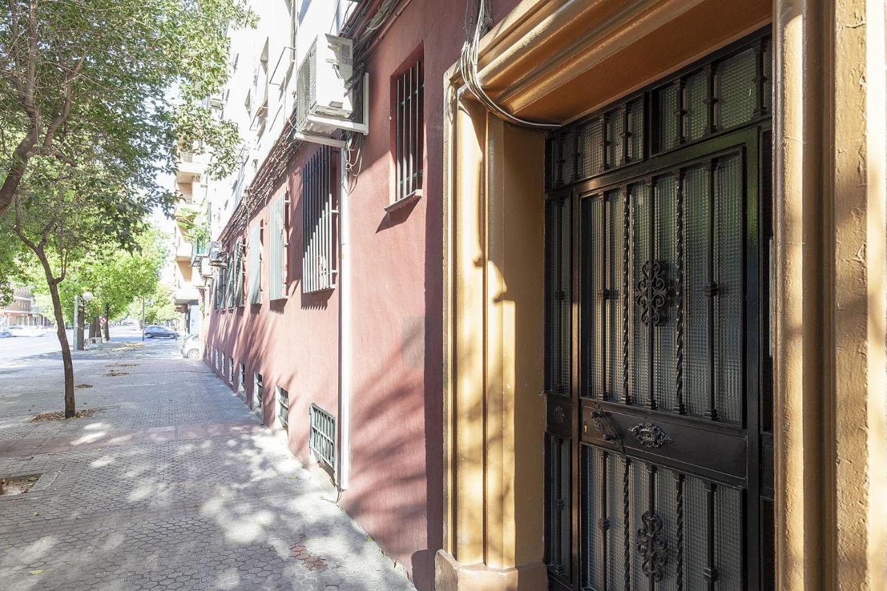 Elegante Apt De Diseno 2 Hab Sevilla Wifi-5 Pax Luaran gambar