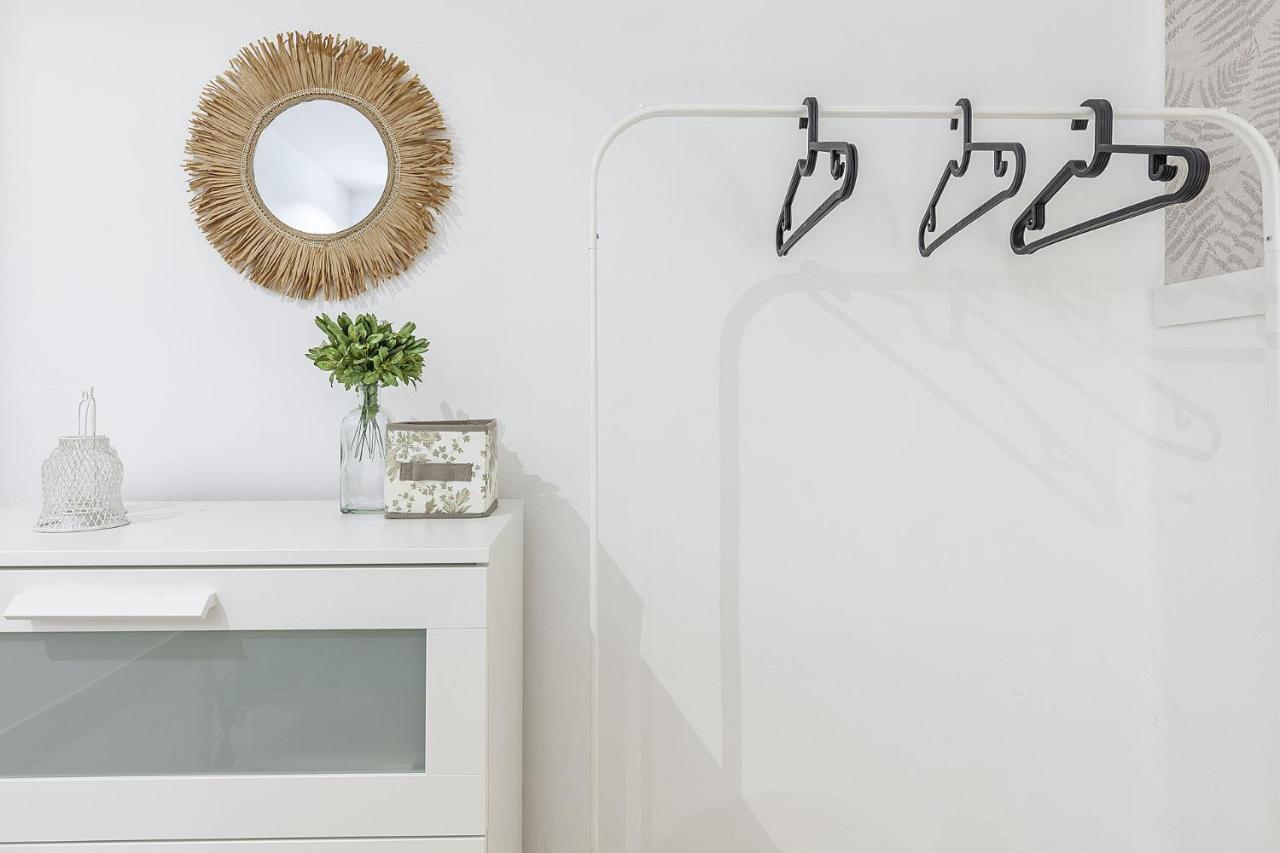 Elegante Apt De Diseno 2 Hab Sevilla Wifi-5 Pax Luaran gambar